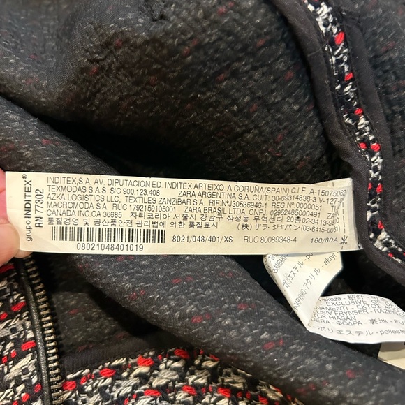 TRF Outerwear by Zara Women's Black and Red Textured Blazer - Picture 5 of 5